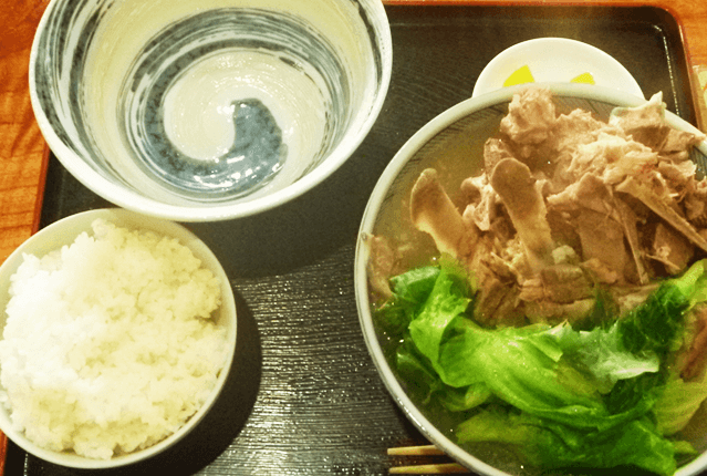 『とみぐすく食堂』骨汁定食