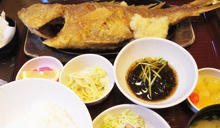 『海鮮料理 浜の家』魚のバター焼き